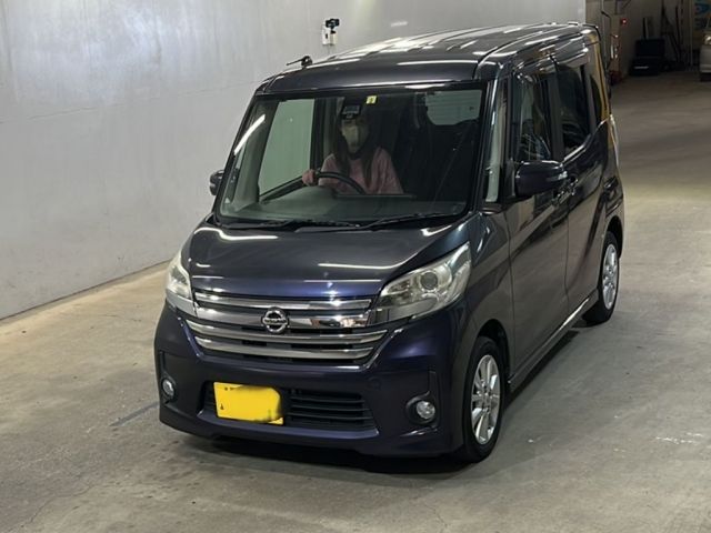 1 Nissan Dayz roox B21A 2015 г. (KCAA Fukuoka)